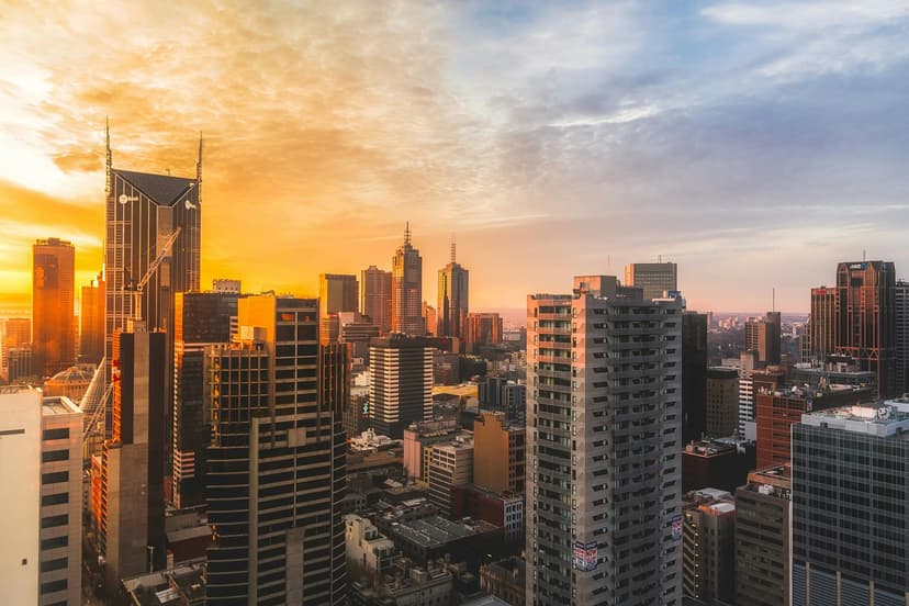 Are Melbourne House Prices Increasing or Decreasing? The Facts