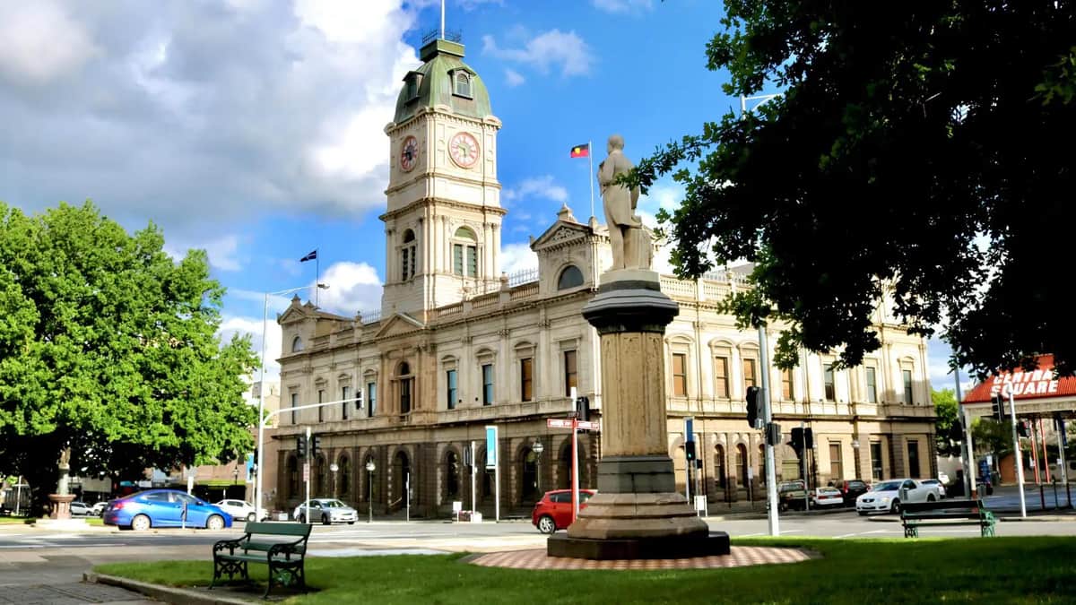 Ballarat town hall and heritage streetscape on Sturt Street